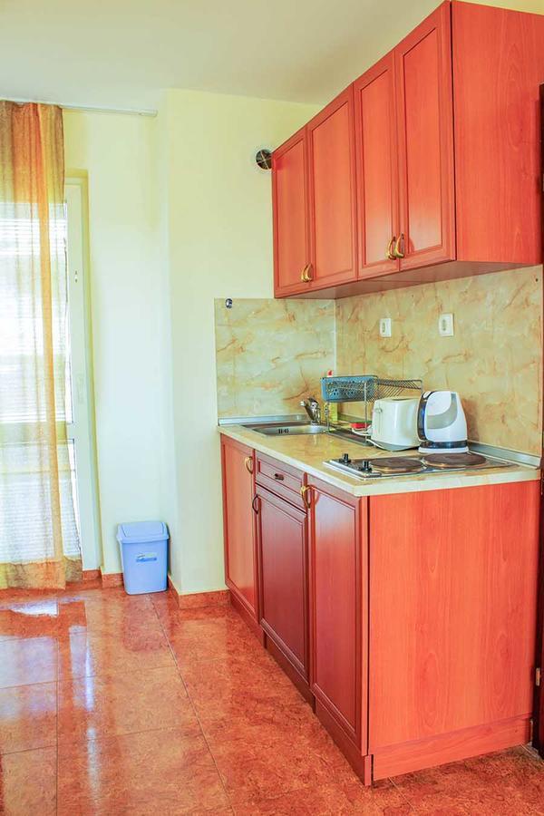 Dom-El Real Apartments 1 - Sveti Vlas Dış mekan fotoğraf